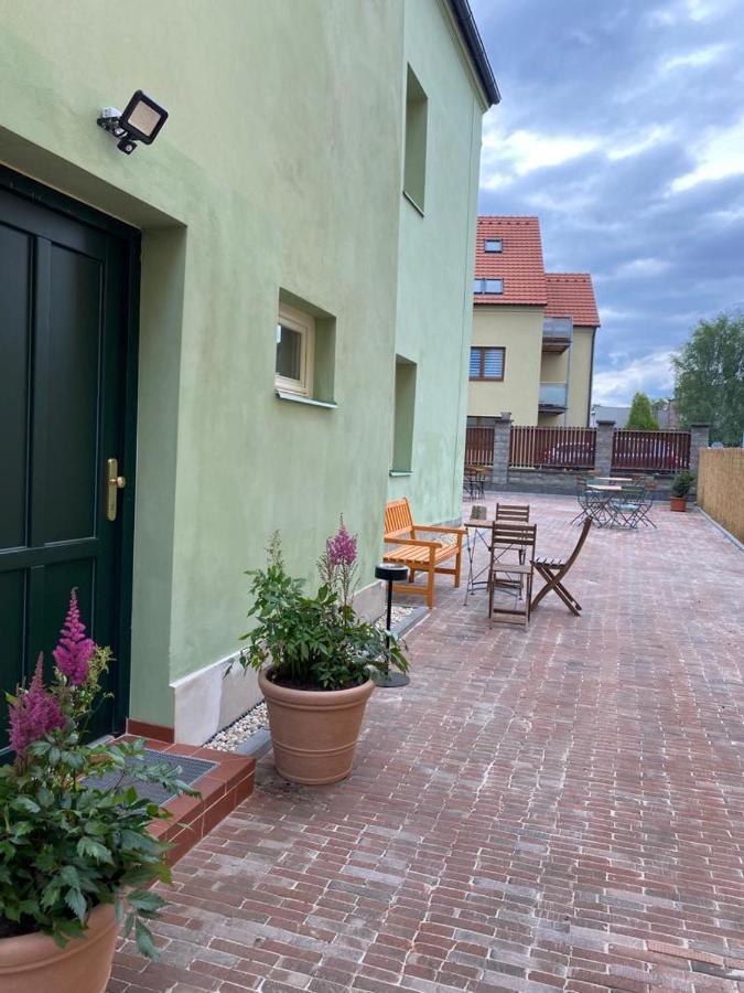 Apartmany Tachov - Tiny House ภายนอก รูปภาพ