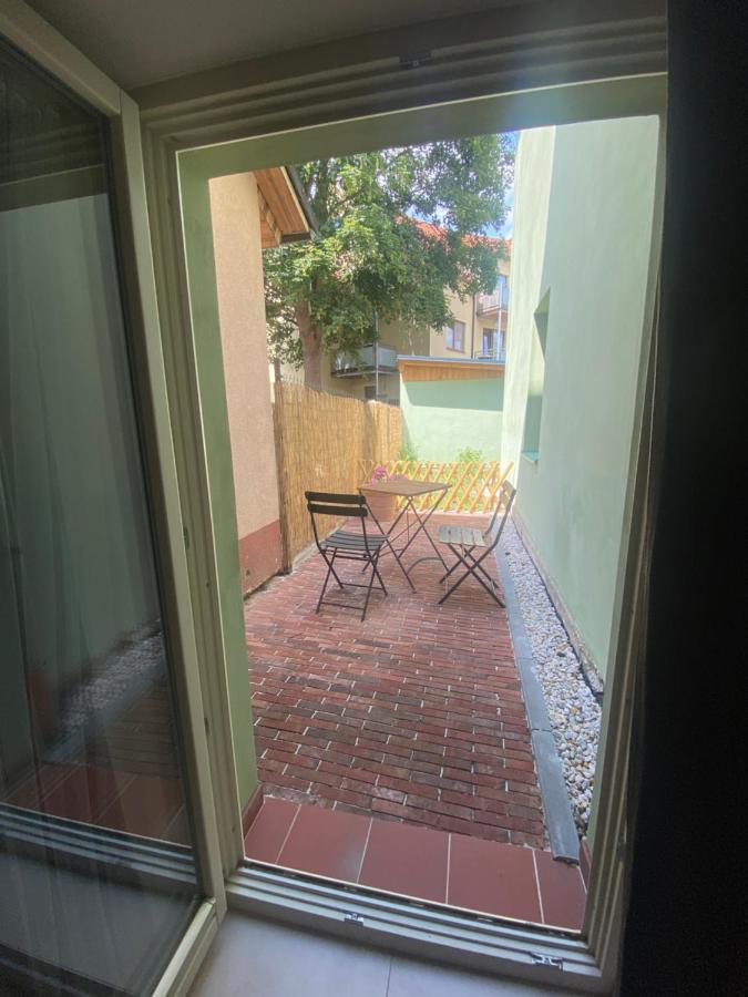 Apartmany Tachov - Tiny House ภายนอก รูปภาพ